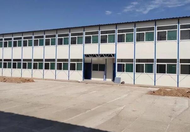 襄陽地區(qū)，工地住人鋼結(jié)構(gòu)活動板房的優(yōu)勢條件是什么？